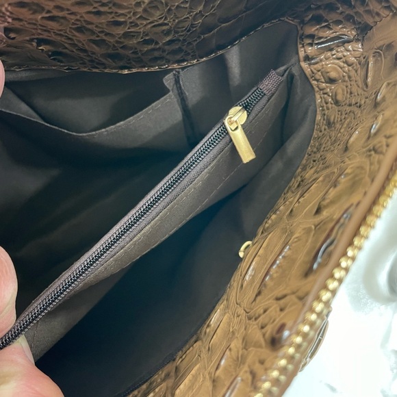 Unbranded patent leather bag - Picture 4 of 7